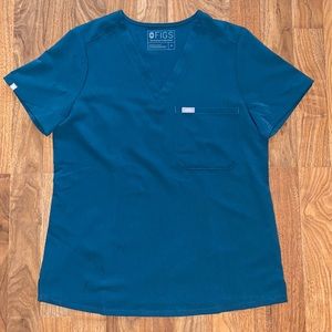FIGS Caribbean Blue Caterina One Pocket Scrub Top